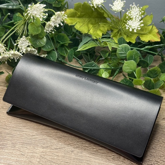 Yves Saint Laurent Classic 11 Aviator Sunglasses - Picture 7 of 7